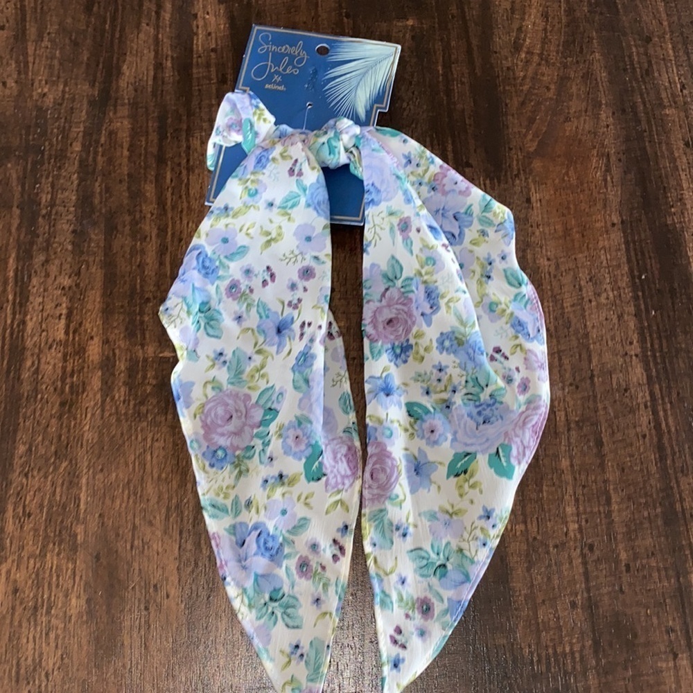 Hair Accessory Bundle - Picture 4 of 6